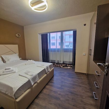 Apartament Iulius 3 Manastire Куртя-де-Арджеш Екстер'єр фото