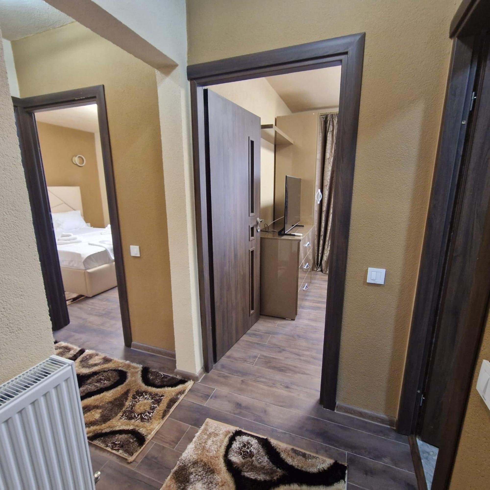 Apartament Iulius 3 Manastire Куртя-де-Арджеш Екстер'єр фото